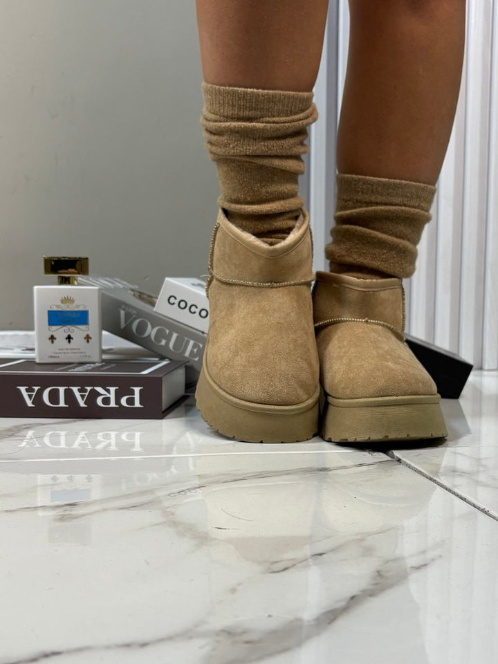 ugg mood